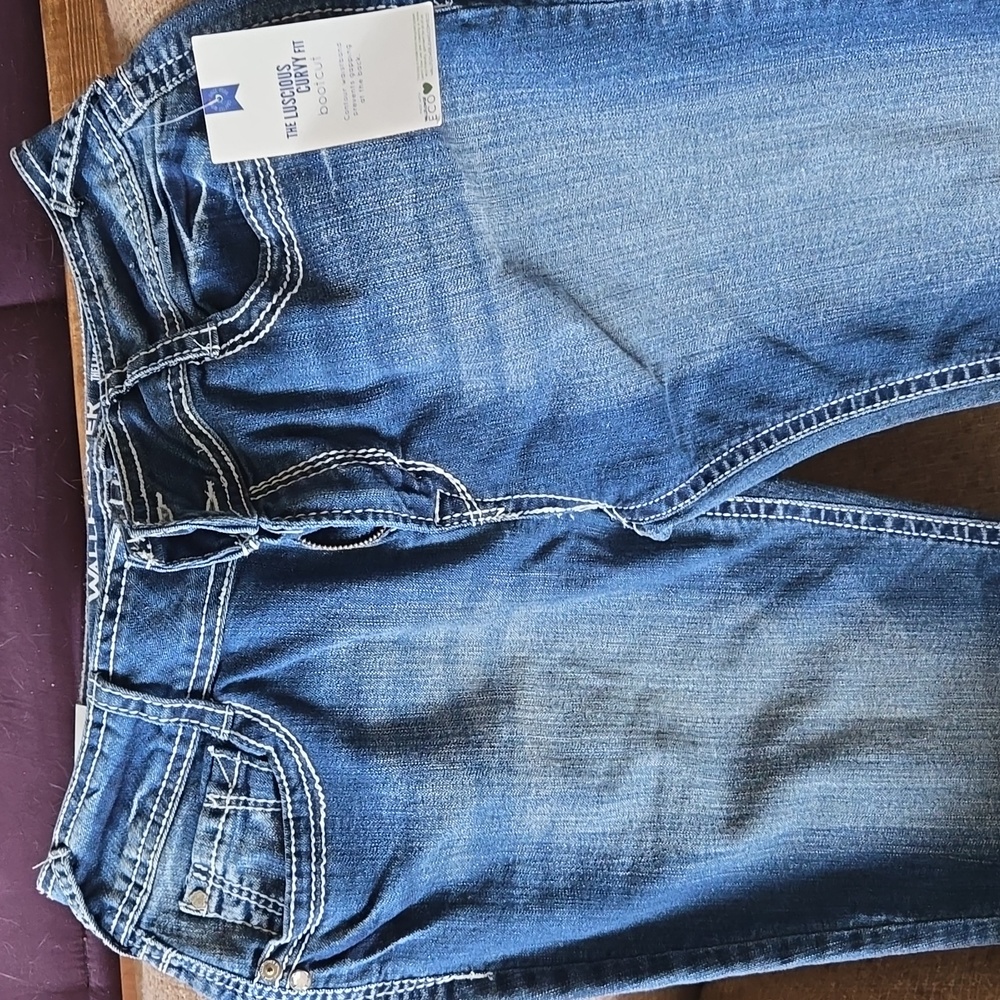 Wallflower jeans
